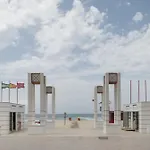Mar, A Pie De Playa *